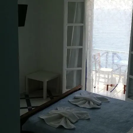 Sea House *